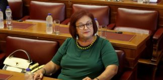 Διοικητικοί δικαστές κατά Μαριέττας Γιαννάκου: Ψευδείς οι δηλώσεις της για το δικαστικό σώμα