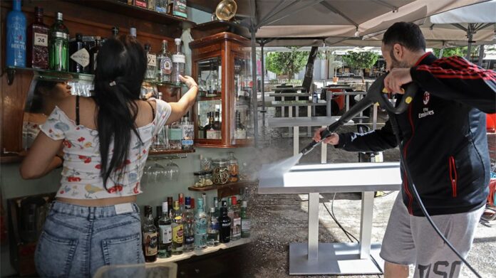 Πυρετός προετοιμασιών για το άνοιγμα της εστίασης – Όλα όσα αλλάζουν από Δευτέρα