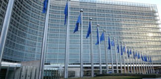 Eurogroup, παρασκήνιο: Στα δύο η Ευρώπη για τα κορωνοδάνεια του ESM -Νέα μάχη σήμερα