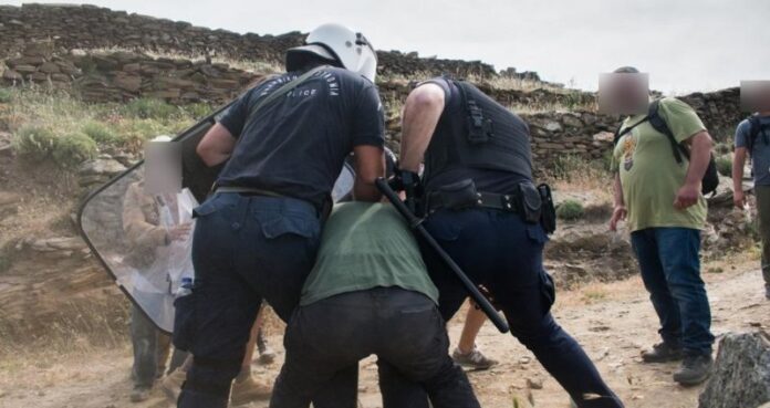 Ραγκούσης για Τήνο: Η κυβέρνηση να αποσύρει τους αστυνομικούς και να ζητήσει συγγνώμη απ’ τους κατοίκους