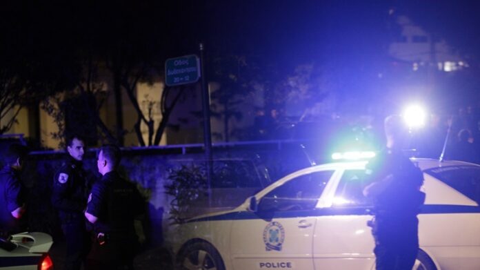 Πυροβολισμοί στα Λιόσια με έναν τραυματία