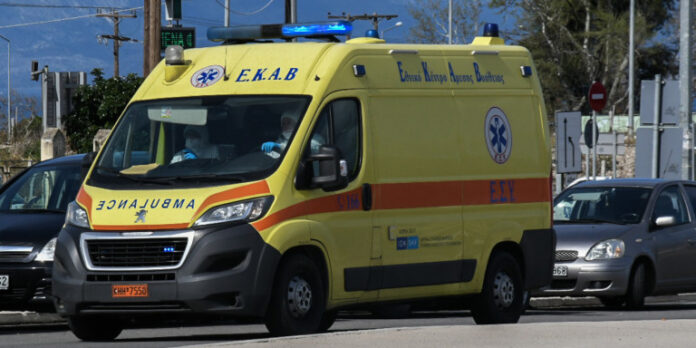 Στο Νοσοκομείο 55χρονη μετά από τροχαίο στη 2ας Νοεμβρίου