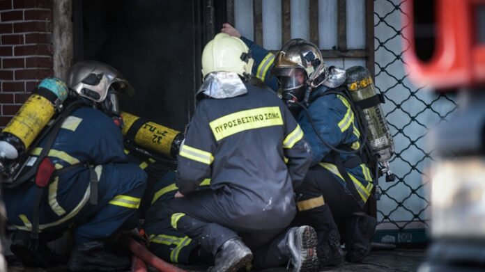 Υπό έλεγχο η φωτιά στη Σταμάτα Αττικής