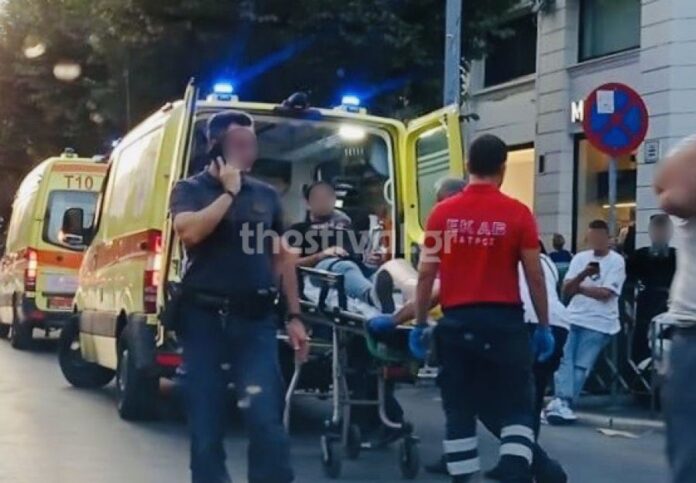 Θεσσαλονίκη: Σύγκρουση μπετονιέρας με μηχανή στην Τσιμισκή – Ένας τραυματίας (ΦΩΤΟ)