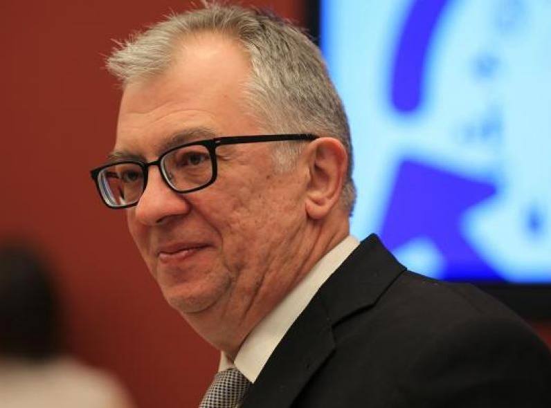 37290257_214554575775685_2470493823206162432_n