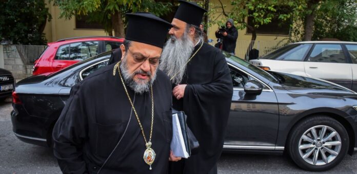 Η Διοικούσα Εκκλησία «αδειάζει» τον μητροπολίτη Μεσσηνίας: Υπάρχουν οι υπογραφές όλων…