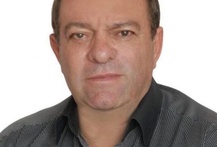 Λεχαινά: Αυτοδιοικητικός υποστηρίζει ότι η φιλοξενία παιδιών με αναπηρία, στο ίδιο κτίριο που έχει διαμέρισμα, απαξιώνει την ιδιοκτησία του