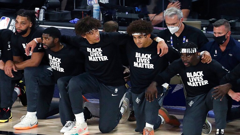 ΗΠΑ: Πριν την έναρξη του NBA διαμαρτυρία κατά του ρατσισμού και της