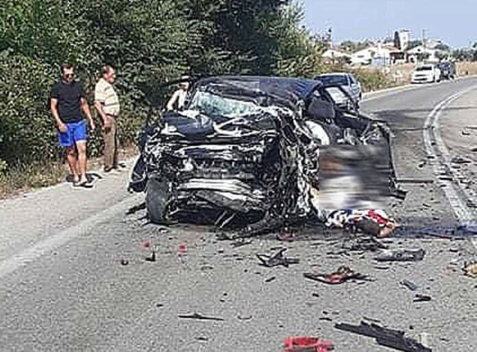 Καβάλα: Μετωπική θανάτου φορτηγού με αυτοκίνητο! Σκληρές εικόνες στο σημείο του φοβερού τροχαίου