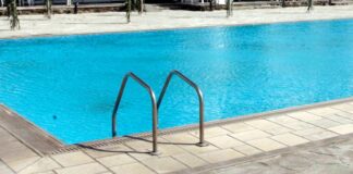 Σοκ σε πισίνα στη Θεσσαλονίκη: 45χρονος κατηγορείται ότι αυνανιζόταν μπροστά σε παιδιά