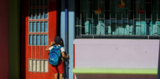 ΣΥΡΙΖΑ: Το σχέδιο για το άνοιγμα των σχολείων πήγε διακοπές