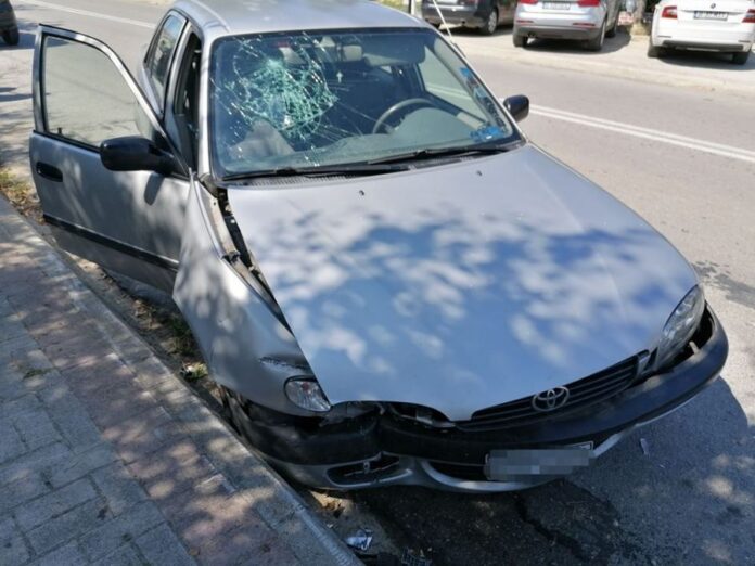 Χαλκιδική: IX έπεσε σε σταθμευμένο τρακτέρ στο Παλιούρι – Μια τραυματίας (ΦΩΤΟ)