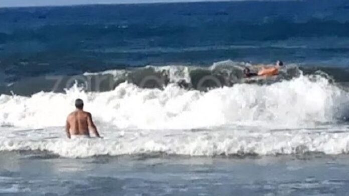 Δύο θάνατοι σε παραλίες σε Ρόδο και Κέρκυρα