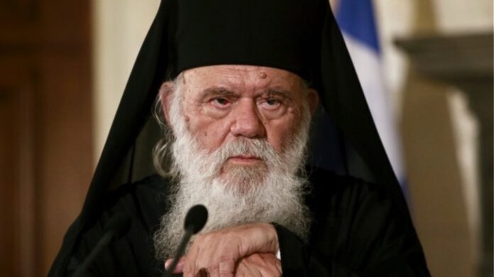 Ιερώνυμος: Συνάντηση με τους μετόχους της εταιρείας που θα διαθέσει μάσκες σε πιστούς στην Αθήνα