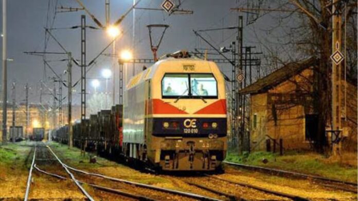 Τραγωδία στον Δήμο Αχαρνών: Τρένο παρέσυρε και σκότωσε άνθρωπο