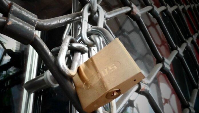 Κρήτη: Πρόστιμο 10.000 ευρώ σε τρία καταστήματα στο Ηράκλειο για μη τήρηση των μέτρων