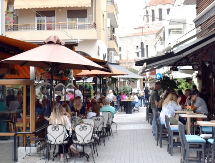 Απαλλαγή επιχειρήσεων από τέλη κοινόχρηστων χώρων