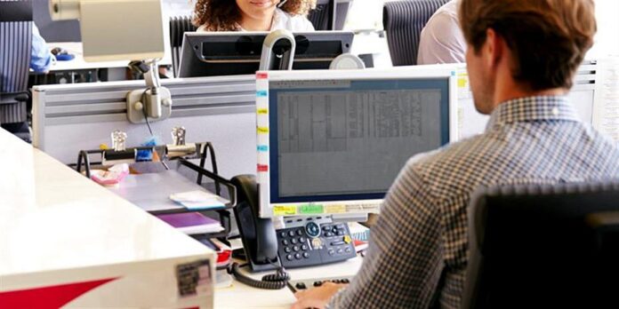 Παράθυρο για αναστολές συμβάσεων εργασίας έως τον Σεπτέμβριο – Ποιους αφορά το μέτρο