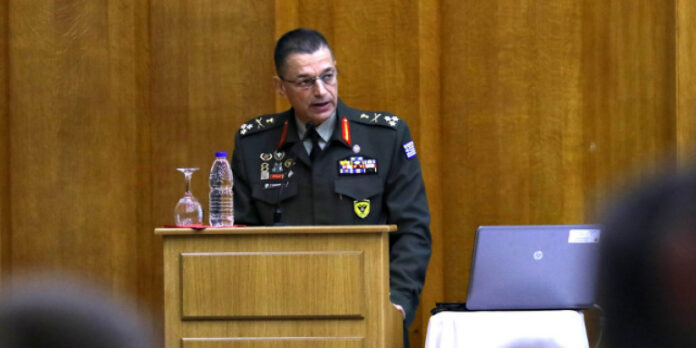 Ο Αλκιβιάδης Στεφανής δεν θα πάει στις εκδηλώσεις στον Γράμμο