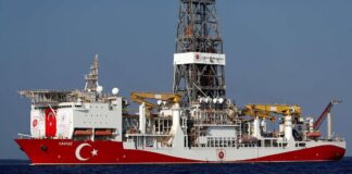 Ύποπτη κίνηση από το τουρκικό γεωτρύπανο «Γιαβούζ» – Έχει λάβει κατεύθυνση προς τα δυτικά (φώτο)