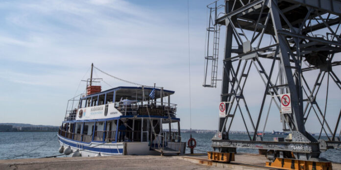 Θεσσαλονίκη: Τραυματίστηκε 34χρονος στην Περαία -Πήγε για νυχτερινό μπάνιο