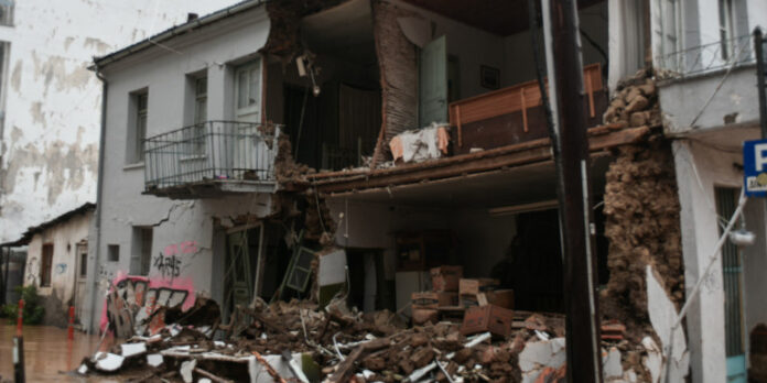 Ο Στρατός θα μοιράζει καθημερινά 700 μερίδες φαγητού στην Καρδίτσα για τους πληγέντες