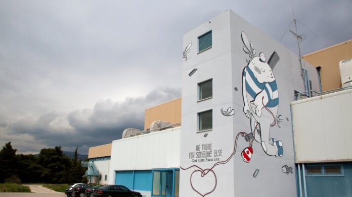 Μπλόκαρε το Εθνικό Κέντρο Αιμοδοσίας μετά τα 5.500 τεστ σε μία ημέρα