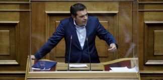 Τσίπρας σε Μητσοτάκη για κορωνοϊό: Μετατρέψατε τη μεγάλη επιτυχία του ελληνικού λαού σε φιάσκο