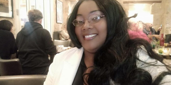 «Πέθανε σαν μαχήτρια»: Ποια ήταν η 44χρονη γυναίκα που σήμανε συναγερμό για την επίθεση στην Νίκαια της Γαλλίας -(ΦΩΤΟ)