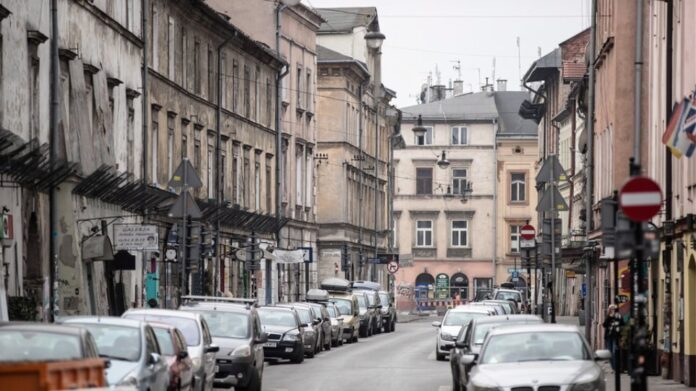 Κορωνοϊός – Πολωνία: Μερικό lockdown ανακοίνωσε ο πρωθυπουργός