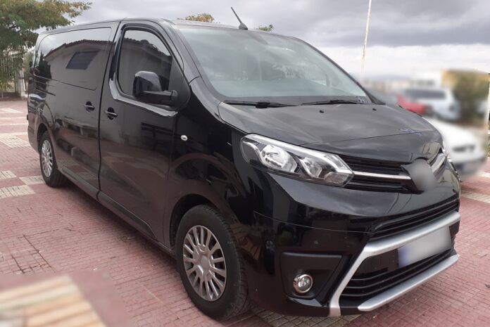 Κομοτηνή: Μετέφερε παράνομους μετανάστες με ΙΧ χωρίς δίπλωμα