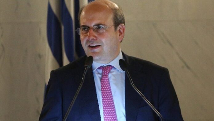 Χατζηδάκης: Δίκαιη λύση για τη στήριξη των ΑΠΕ χωρίς επιβάρυνση των καταναλωτών