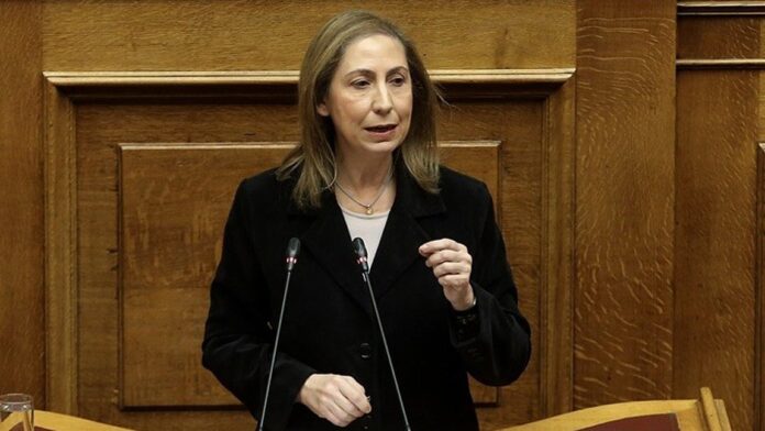 Ξενογιαννακοπούλου: Η κυβέρνηση συνεχίζει να τροφοδοτεί την ανεργία, τα «λουκέτα» και τη φτώχεια