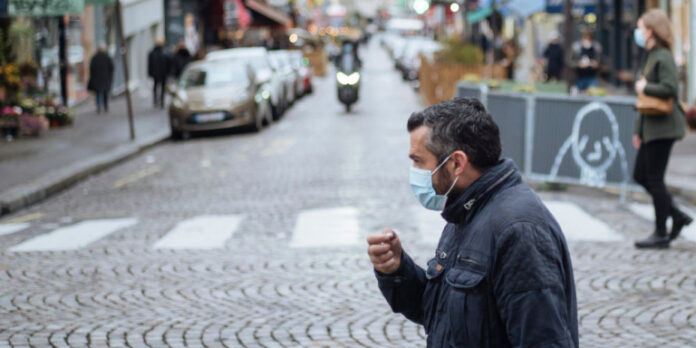 Γαλλία: Απαγόρευση υπηρεσιών «delivery» και «takeaway» τη νύχτα στο Παρίσι