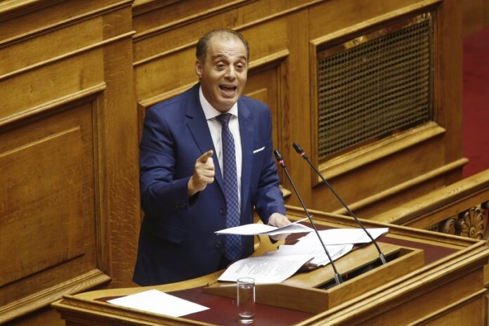 Βελόπουλος: Η κυβέρνηση έκλεισε τους δρόμους γιατί βρέθηκε απροετοίμαστη μπροστά στην κακοκαιρία