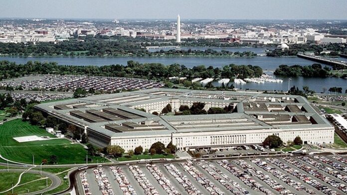 ΗΠΑ: Έμπιστοι του Τραμπ τοποθετούνται από τον Λευκό Οίκο στο Πεντάγωνο μετά την αποπομπή του πρώην υπ. Άμυνας Έσπερ