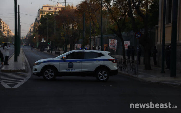 Πολυτεχνείο: Έκλεισε η Πατησίων – «Φρούριο» το κέντρο της Αθήνας