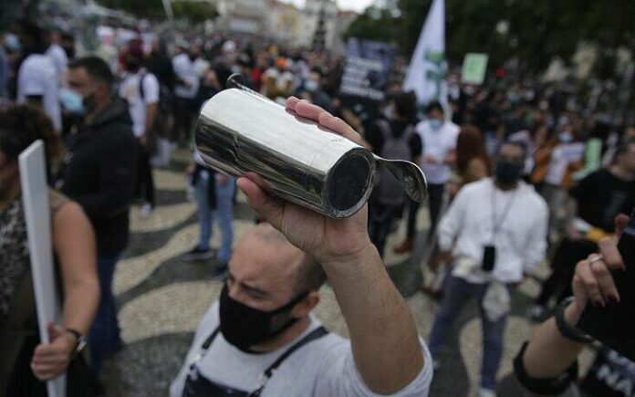 Πορτογαλία: Διαδήλωση εστιατόρων και εργαζομένων κατά του lockdown-(ΦΩΤΟ)