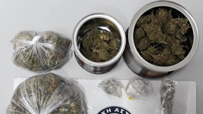 Καβάλα – Σέρρες: Εξιχνιάστηκαν υποθέσεις διακίνησης ναρκωτικών