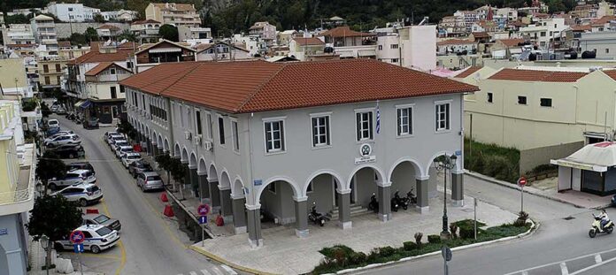 Ζάκυνθος: Συνελήφθησαν 14 παράτυποι μετανάστες σε παραλία στην περιοχή του Βασιλικού – Μεταφέρθηκαν στο Αστυνομικό Τμήμα