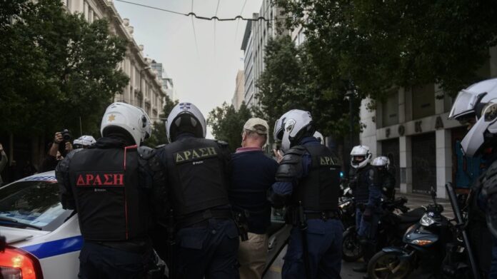 Πολυτεχνείο: Έλαβε προθεσμία για αύριο και κρατείται, ο 40χρονος που είχε καταδικαστεί για συμμετοχή στον Επαναστατικό Αγώνα