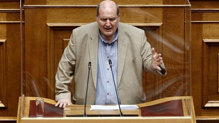 N. Φίλης: «’Υπουλη προπαγάνδα ακροδεξιάς κοπής» η τοποθέτηση του πρωθυπουργού στην τηλεδιάσκεψη με τους πρυτάνεις