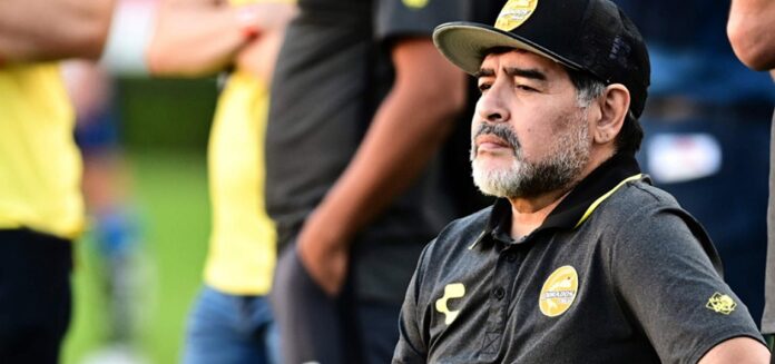 Στο νοσοκομείο εκτάκτως ο Μαραντόνα