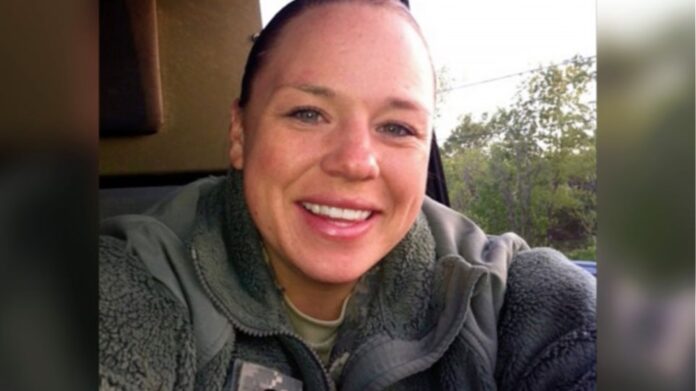 Αμερικανίδα στρατιώτης αυτοκτόνησε μετά από ομαδικό βιασμό – «Πήραν την ψυχή της» λέει η μητέρα της