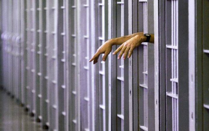 Αυξάνονται οι κρατούμενοι σε φυλακές της Ε.Ε. μετά την καραντίνα