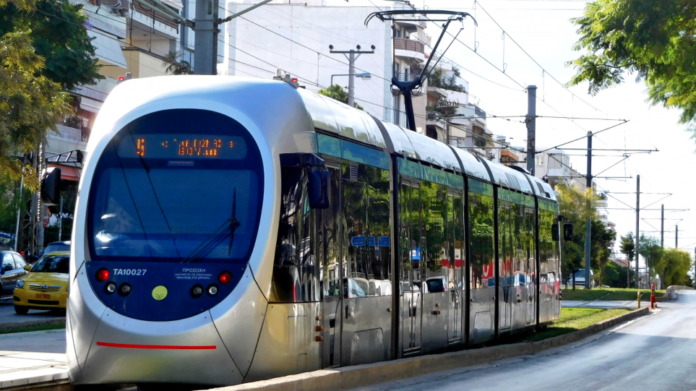 Επιστρέφει από σήμερα το τραμ στο Σύνταγμα