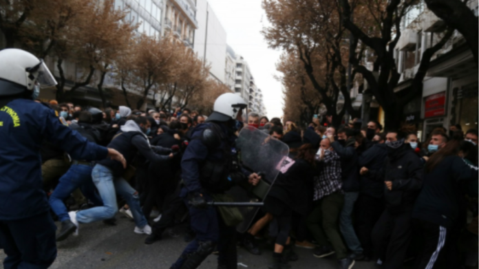 Θεσσαλονίκη: Ελεύθεροι οι έξι συλληφθέντες στα επεισόδια για το Πολυτεχνείο