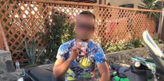 Αυτός είναι ο 20χρονος που φέρεται να δολοφόνησε φρικτά τον 69χρονο στη Σαντορίνη (ΦΩΤΟ)