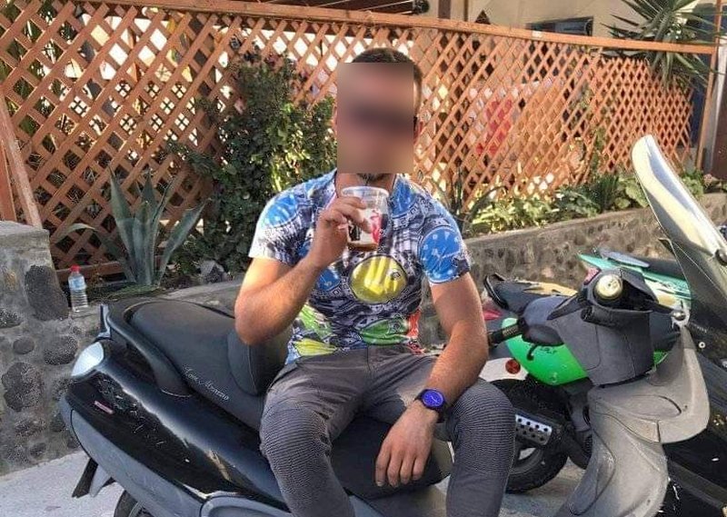 1_dek_santorini_dolofonia_drasths-1