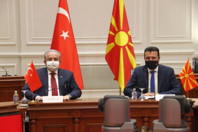 Πρόεδρος τουρκικής Βουλής: Επίσκεψη με ιδιαίτερους συμβολισμούς και βλέψεις στη Βόρεια Μακεδονία